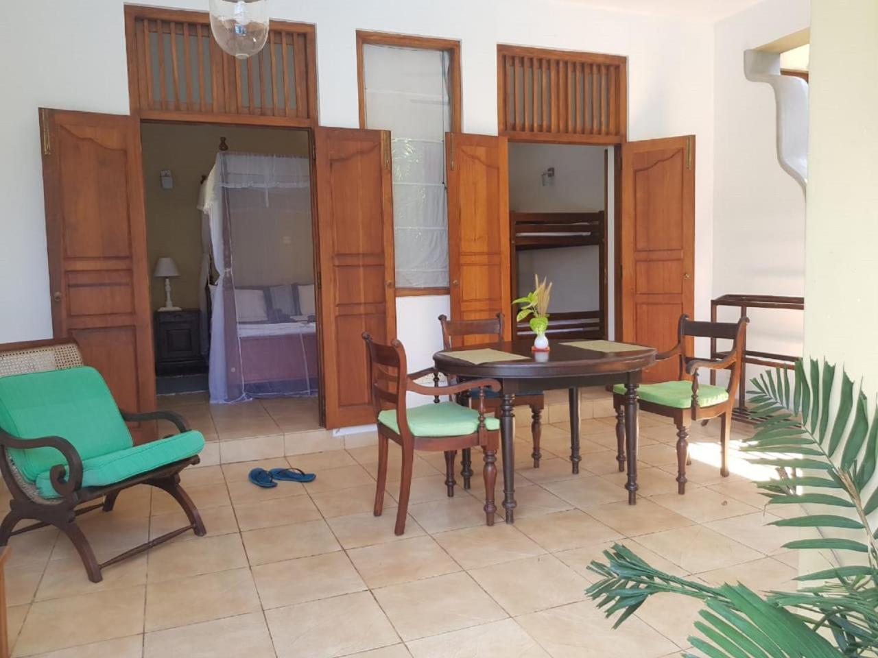 Villa Tara Hikkaduwa Exterior photo